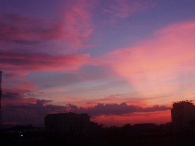 huesunset.jpg