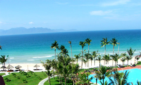 nhatrangbeach1.jpg